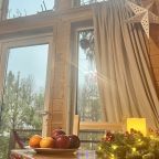 Шале (Шале 1), Гостевой дом Рай в шалаше в Светлом