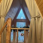 Шале (Шале 1), Гостевой дом Рай в шалаше в Светлом