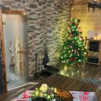 Шале (Шале 1), Гостевой дом Рай в шалаше в Светлом