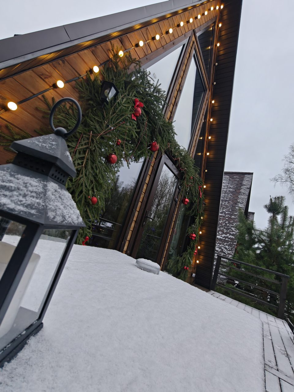 Шале (Шале 1), Гостевой дом Рай в шалаше в Светлом