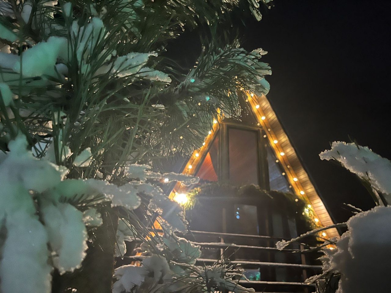 Шале (Шале 1), Гостевой дом Рай в шалаше в Светлом