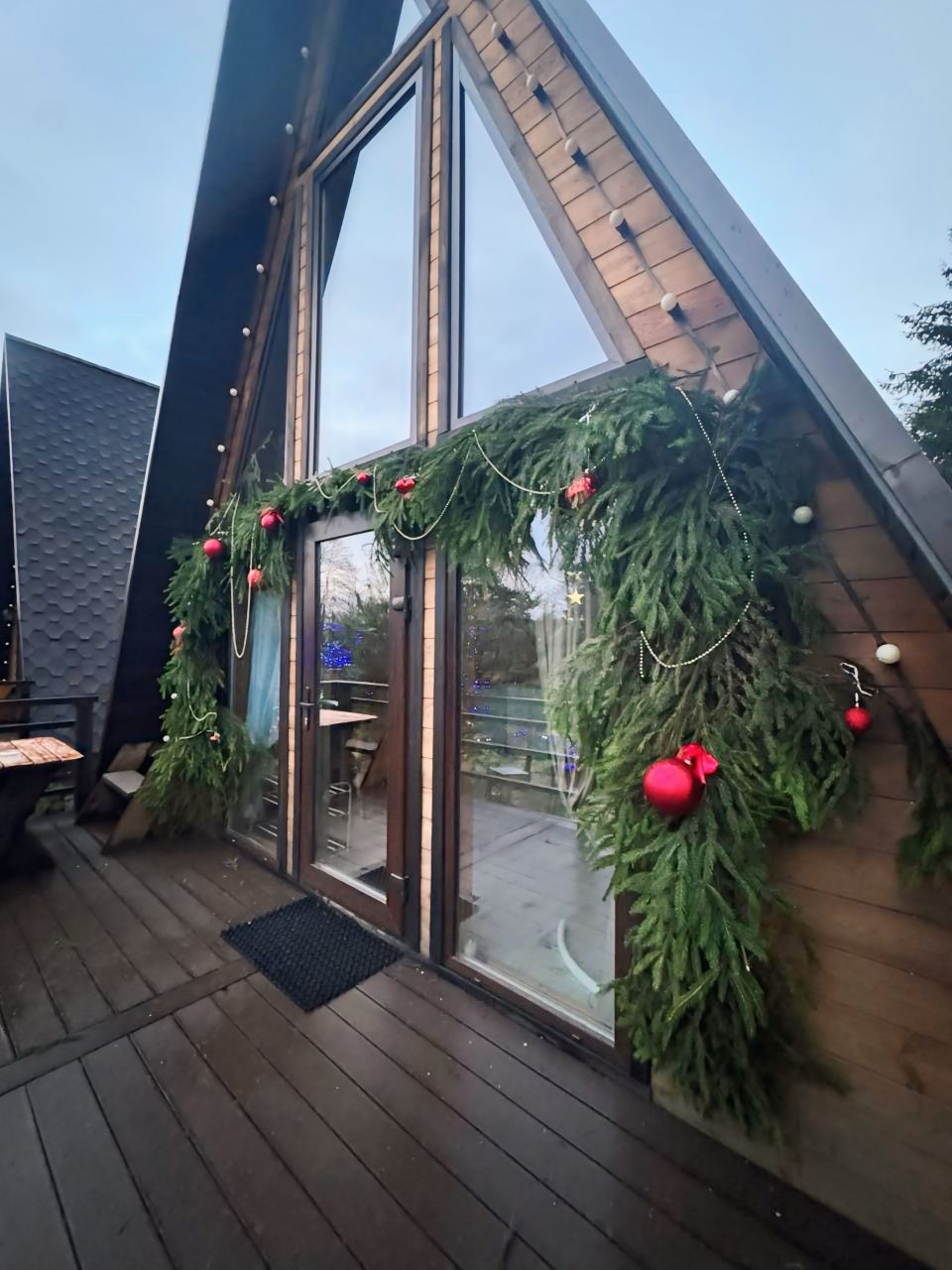 Шале (Шале 1), Гостевой дом Рай в шалаше в Светлом