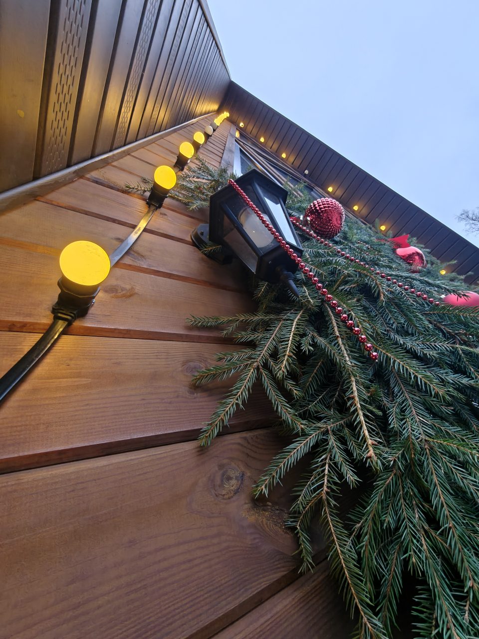 Шале (Шале 3), Гостевой дом Рай в шалаше в Светлом