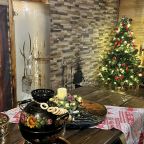 Шале (Шале 3), Гостевой дом Рай в шалаше в Светлом