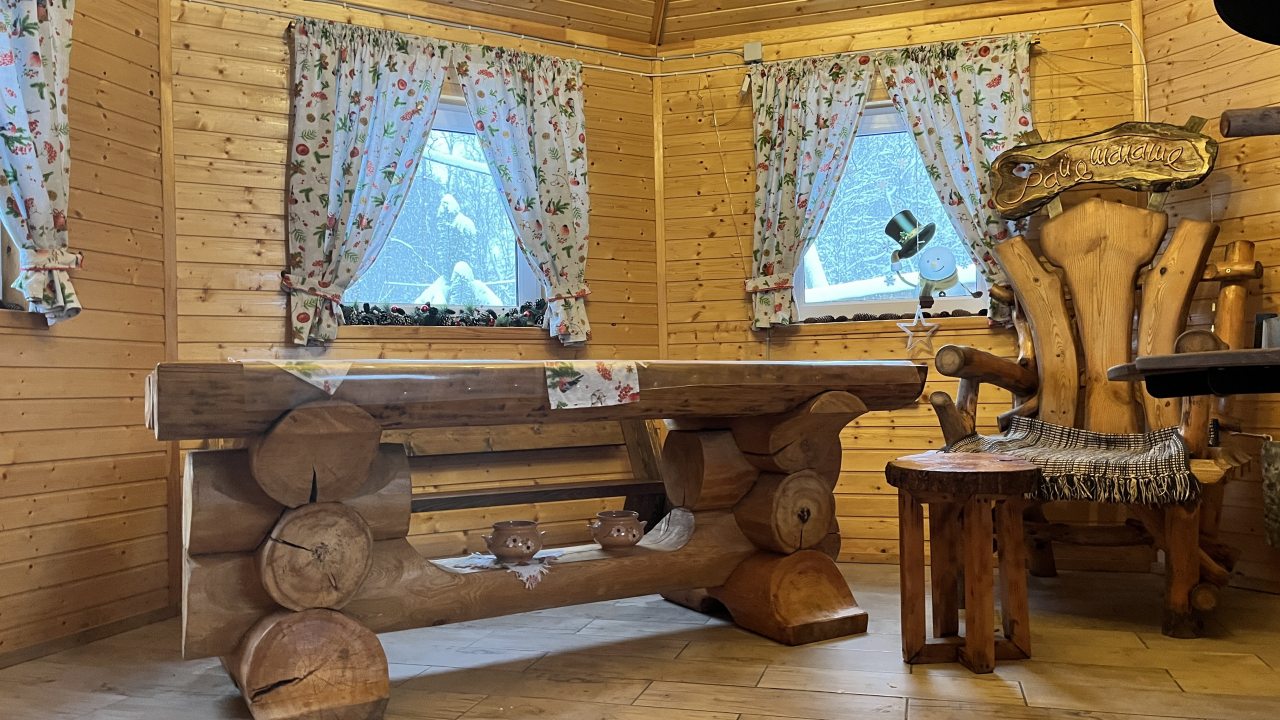 Шале (Шале 2 все оттенки красного), Гостевой дом Рай в шалаше в Светлом