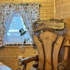 Шале (Шале 2 все оттенки красного), Гостевой дом Рай в шалаше в Светлом