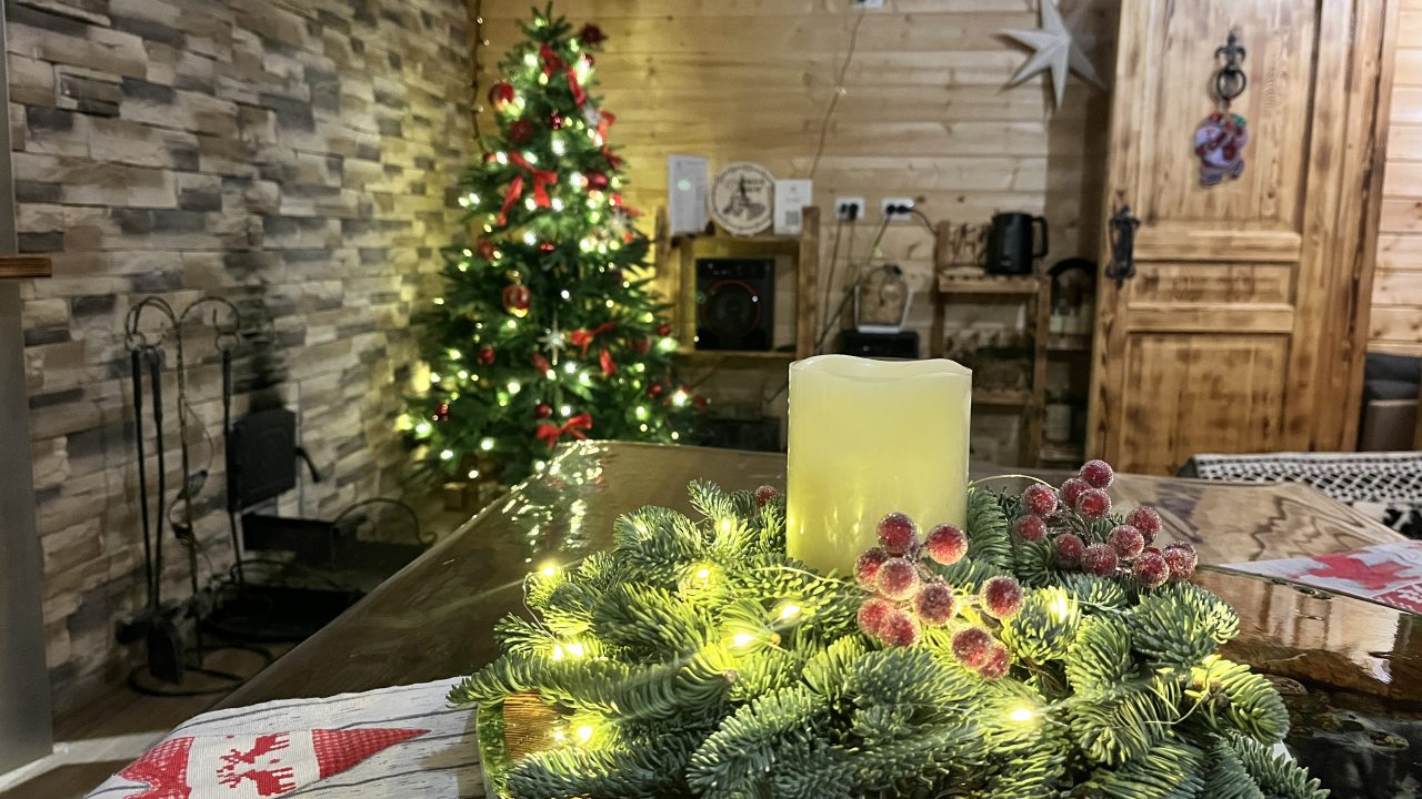 Шале (Большой дом с видом на лес), Гостевой дом Рай в шалаше в Светлом