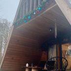 Шале (Большой дом с видом на лес), Гостевой дом Рай в шалаше в Светлом