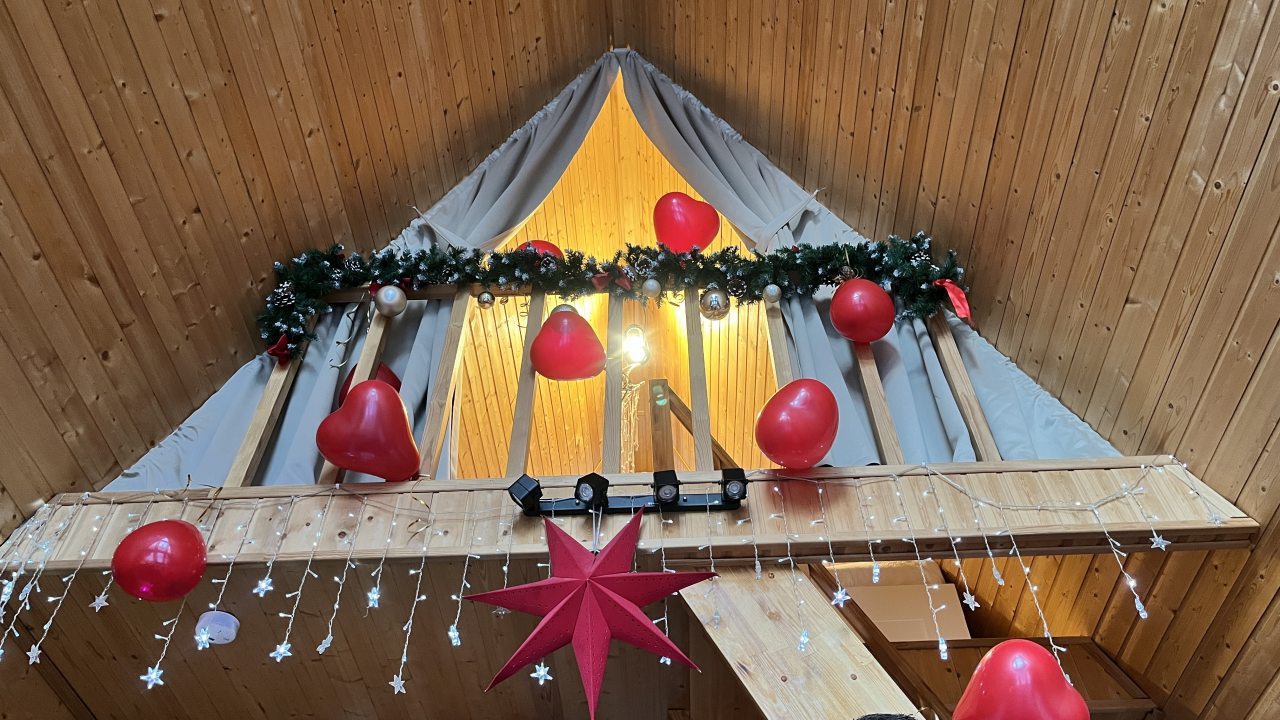 Шале (Шале 1), Гостевой дом Рай в шалаше в Светлом