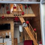 Шале (Шале 1), Гостевой дом Рай в шалаше в Светлом