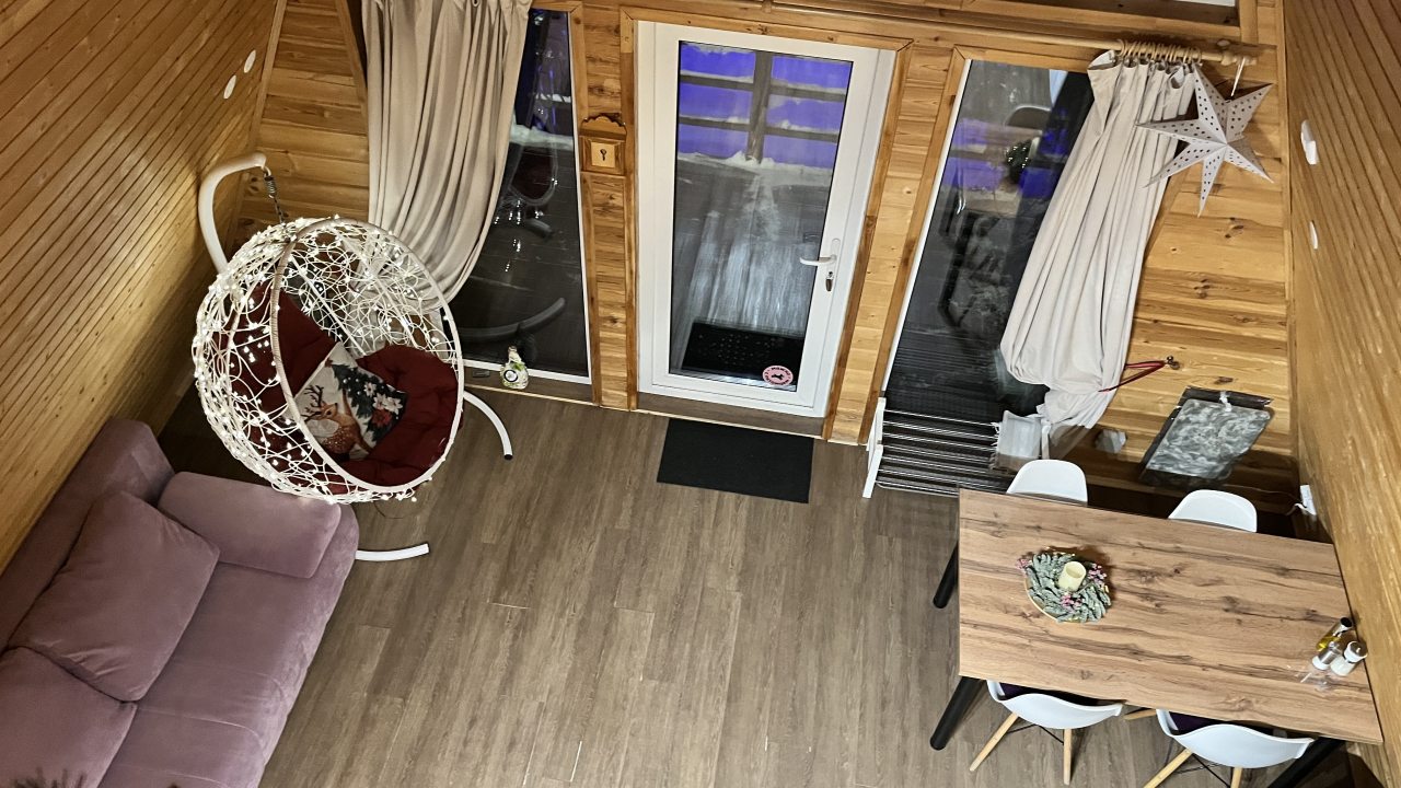 Шале (Шале 1), Гостевой дом Рай в шалаше в Светлом