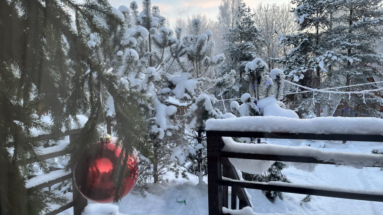 Шале (Шале 2 все оттенки красного), Гостевой дом Рай в шалаше в Светлом