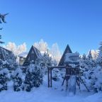 Шале (Шале 2 все оттенки красного), Гостевой дом Рай в шалаше в Светлом