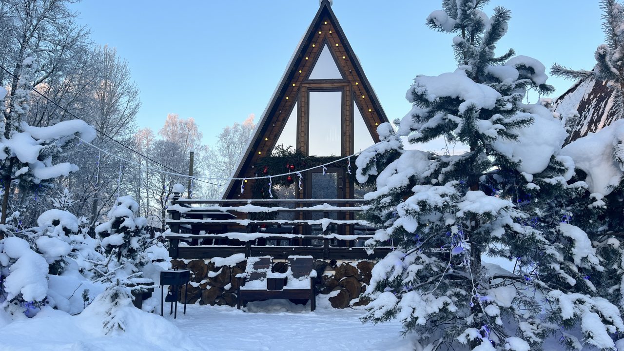 Шале (Шале 2 все оттенки красного), Гостевой дом Рай в шалаше в Светлом