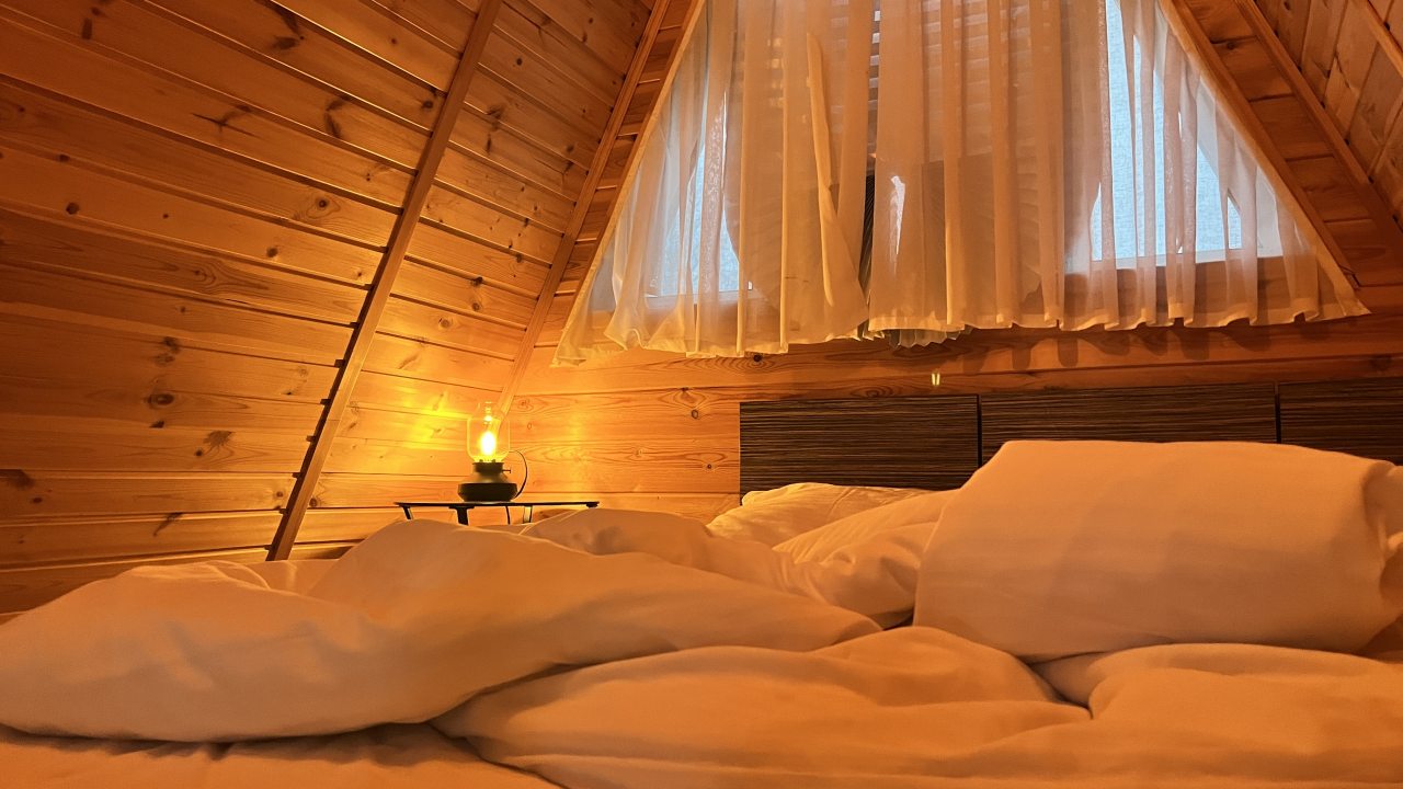 Шале (Шале 2 все оттенки красного), Гостевой дом Рай в шалаше в Светлом