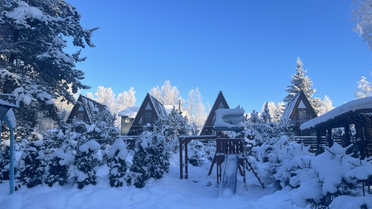 Шале (Шале 4), Гостевой дом Рай в шалаше в Светлом