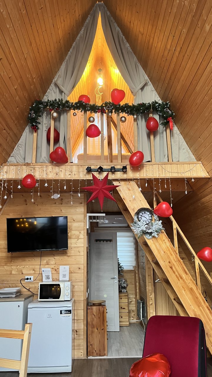 Шале (Шале 3), Гостевой дом Рай в шалаше в Светлом