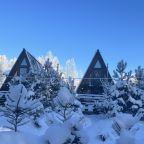 Шале (Шале 3), Гостевой дом Рай в шалаше в Светлом