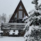 Шале (Шале 3), Гостевой дом Рай в шалаше в Светлом