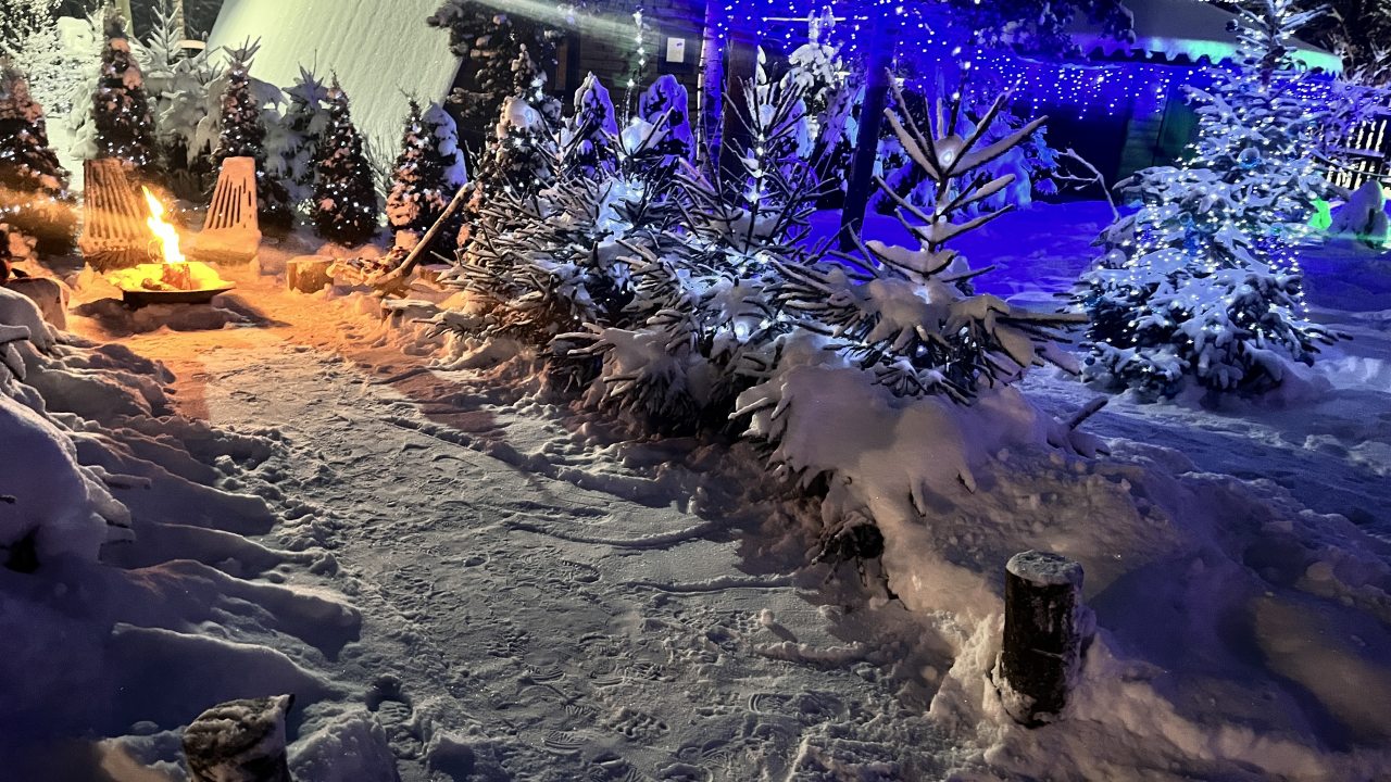 Шале (Шале 3), Гостевой дом Рай в шалаше в Светлом