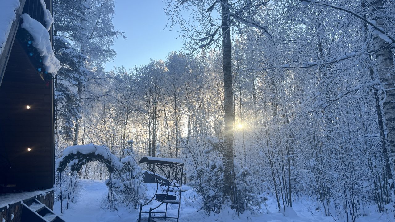 Шале (Большой дом с видом на лес), Гостевой дом Рай в шалаше в Светлом