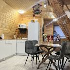 Шале (Большой дом с видом на лес), Гостевой дом Рай в шалаше в Светлом