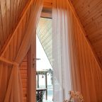 Шале (Большой дом с видом на лес), Гостевой дом Рай в шалаше в Светлом