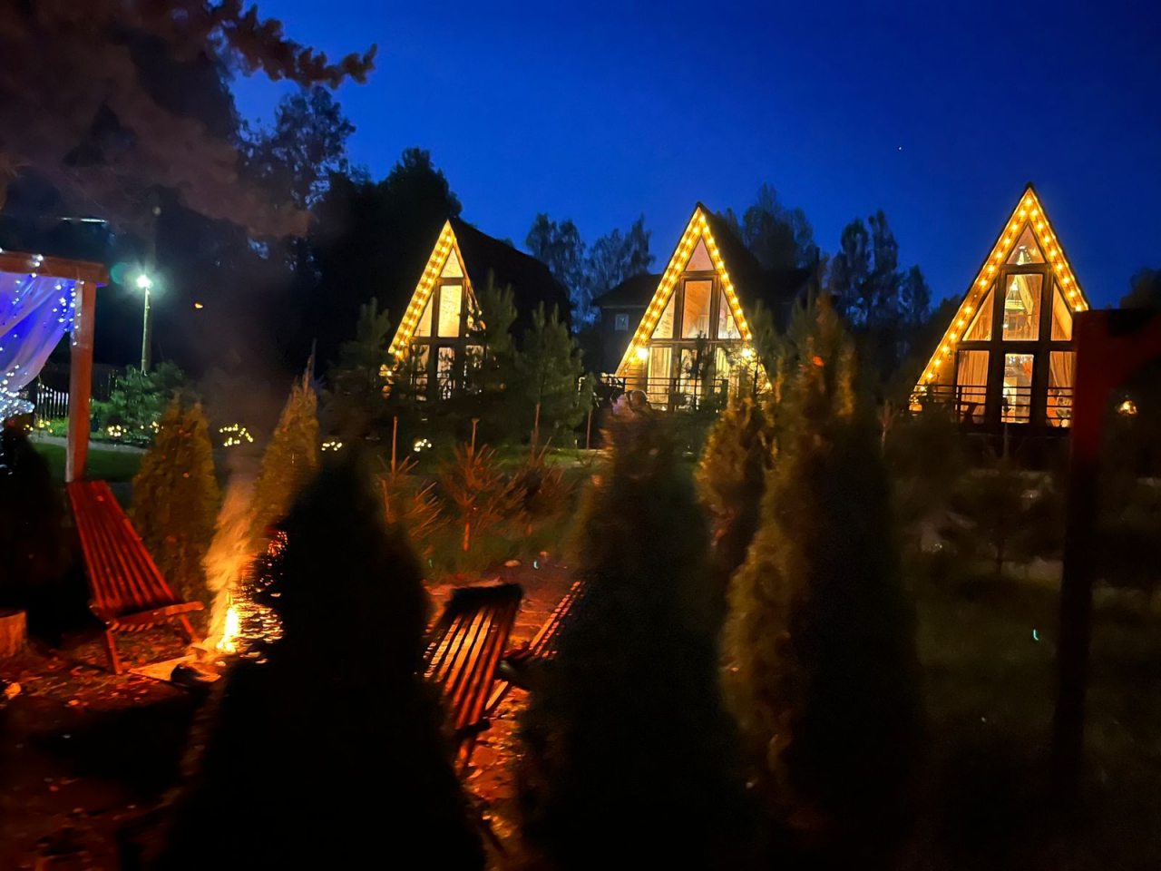 Шале (Шале 3), Гостевой дом Рай в шалаше в Светлом