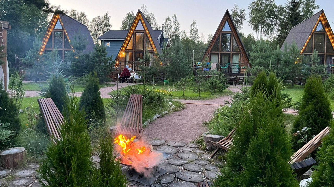 Шале (Шале 4), Гостевой дом Рай в шалаше в Светлом