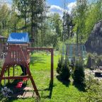 Шале (Шале 3), Гостевой дом Рай в шалаше в Светлом