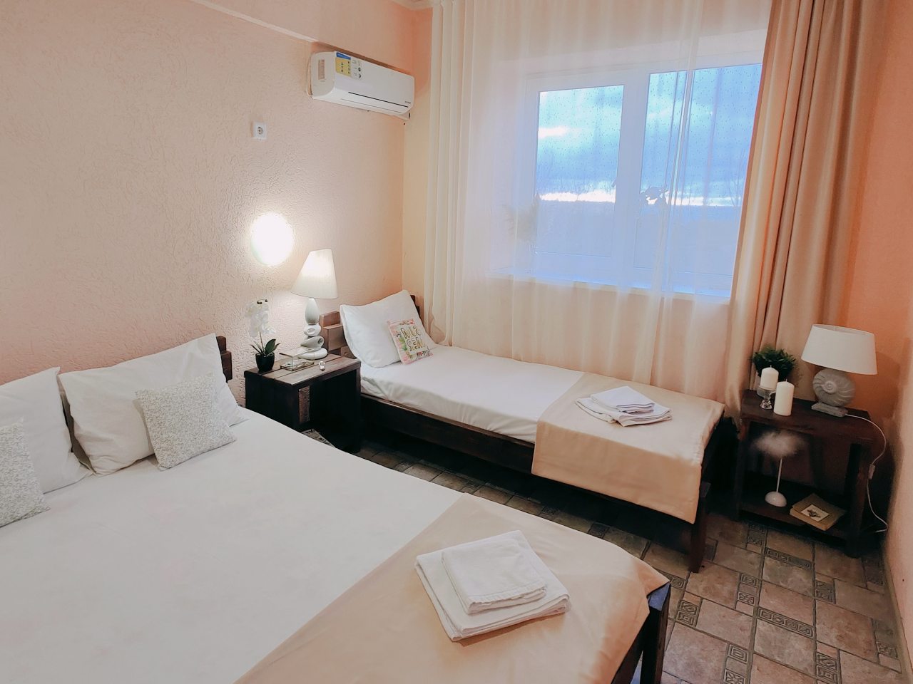 Апартаменты (Двухкомнатный семиместный номер с мини-кухней и террасой), Парк-Отель Благовещенка