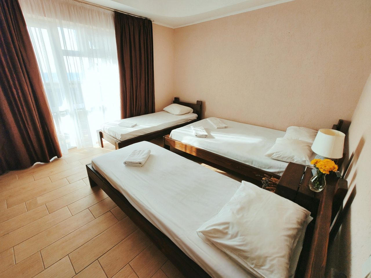 Апартаменты (Двухкомнатный семиместный номер с мини-кухней, террасой и панорамным видом на море), Парк-Отель Благовещенка