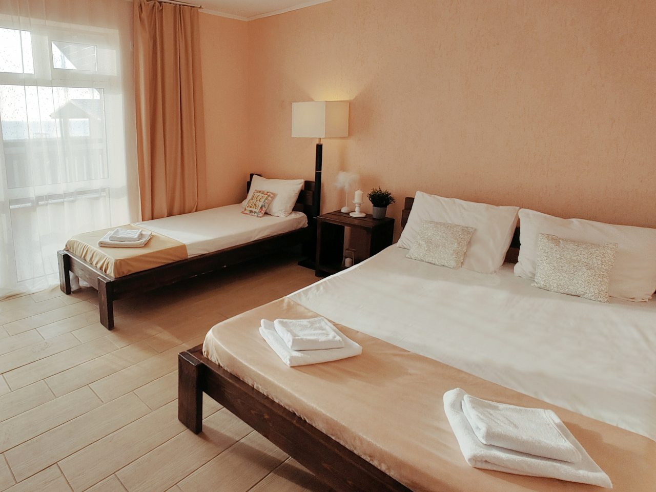 Апартаменты (Двухкомнатный семиместный номер с мини-кухней, террасой и панорамным видом на море), Парк-Отель Благовещенка