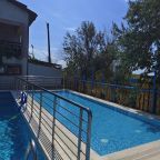 Бассейн с детским и взрослым отделениями, Парк-Отель Благовещенка