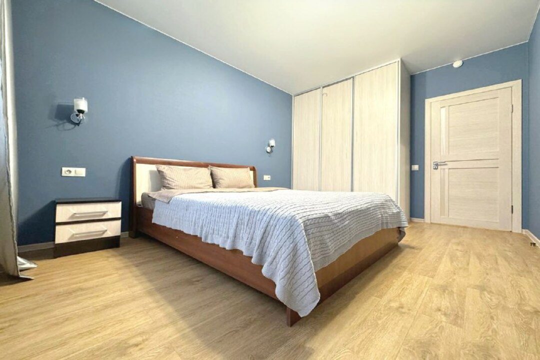 Апартаменты (Трехкомнатные), Апартаменты Трехкомнатные апартаменты рядом с Кадетским училищем