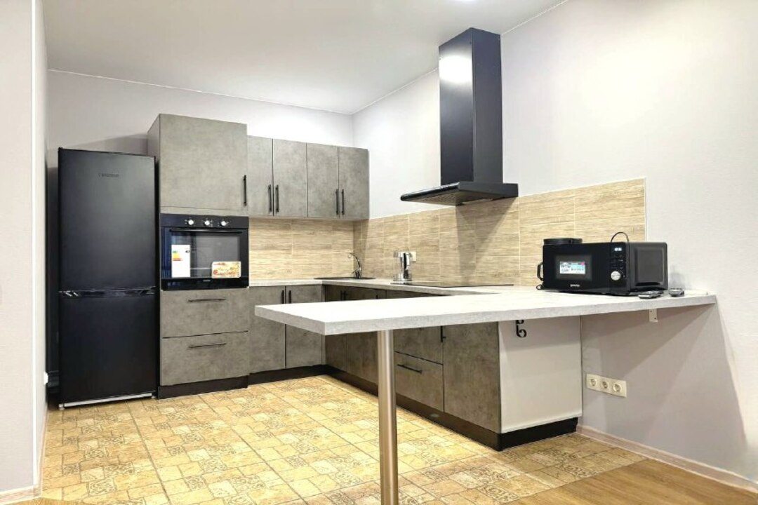 Апартаменты (Трехкомнатные), Апартаменты Трехкомнатные апартаменты рядом с Кадетским училищем