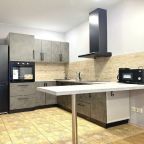 Апартаменты (Трехкомнатные), Апартаменты Трехкомнатные апартаменты рядом с Кадетским училищем