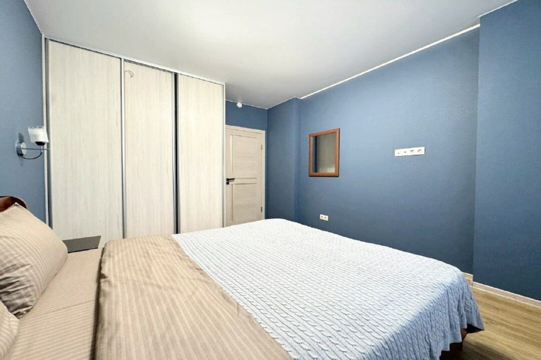 Апартаменты (Трехкомнатные), Апартаменты Трехкомнатные апартаменты рядом с Кадетским училищем