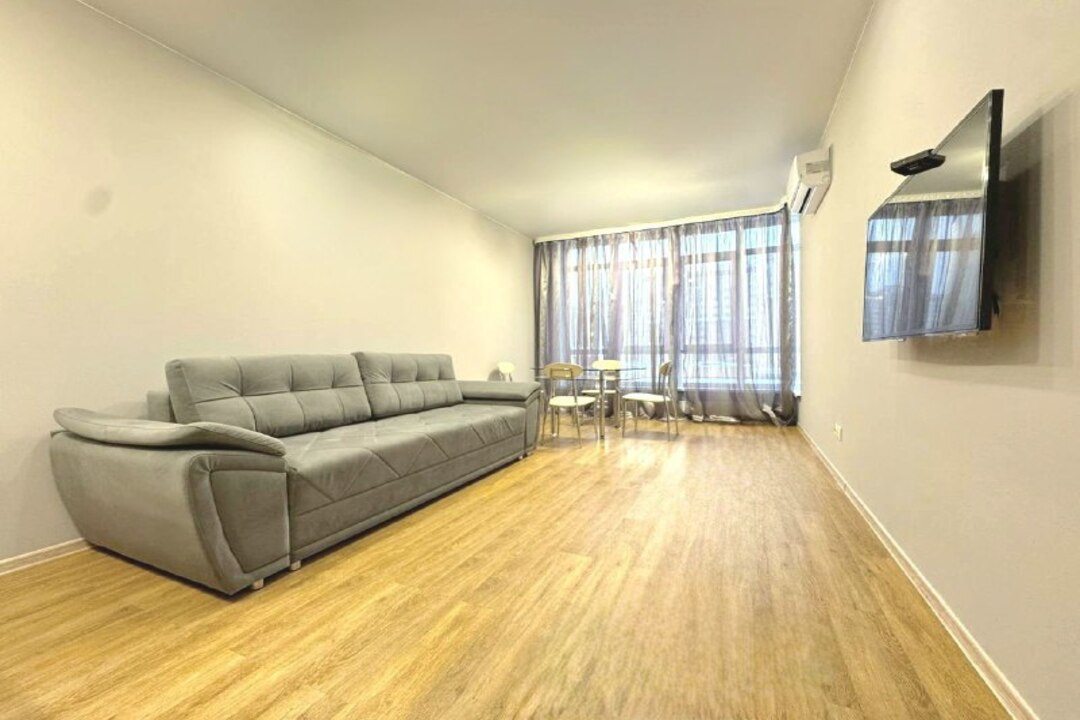 Апартаменты (Трехкомнатные), Апартаменты Трехкомнатные апартаменты рядом с Кадетским училищем