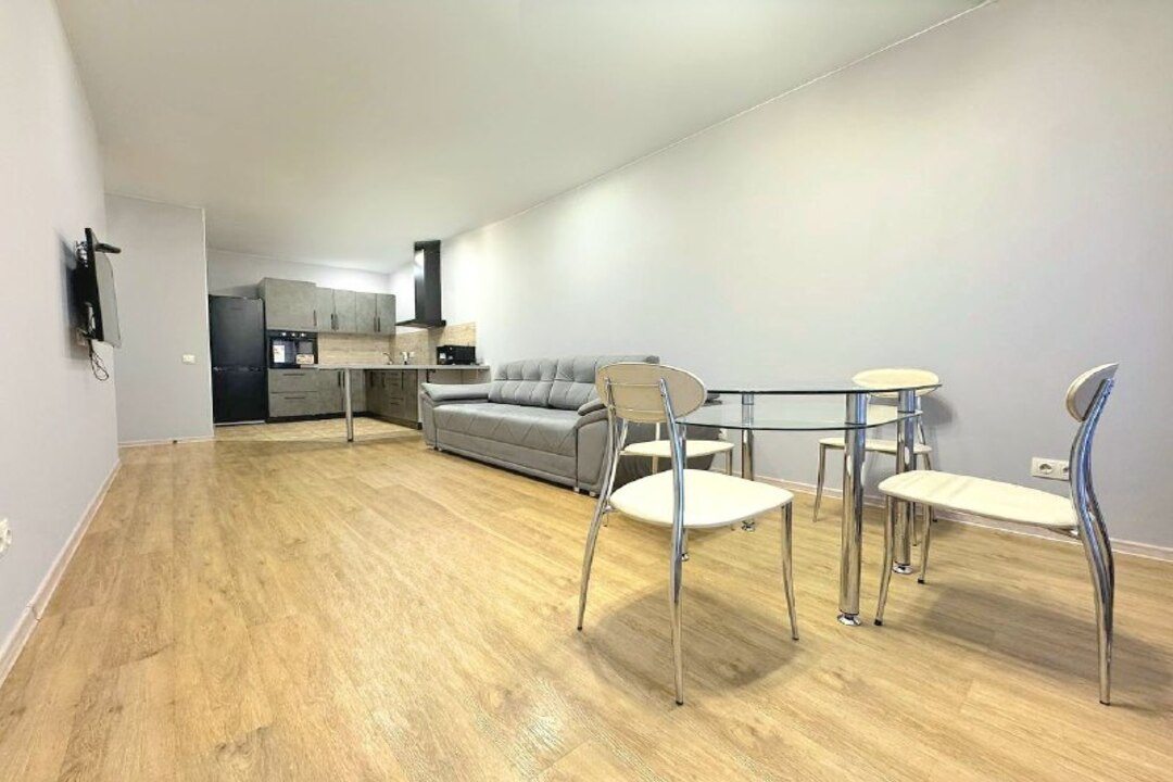 Апартаменты (Трехкомнатные), Апартаменты Трехкомнатные апартаменты рядом с Кадетским училищем