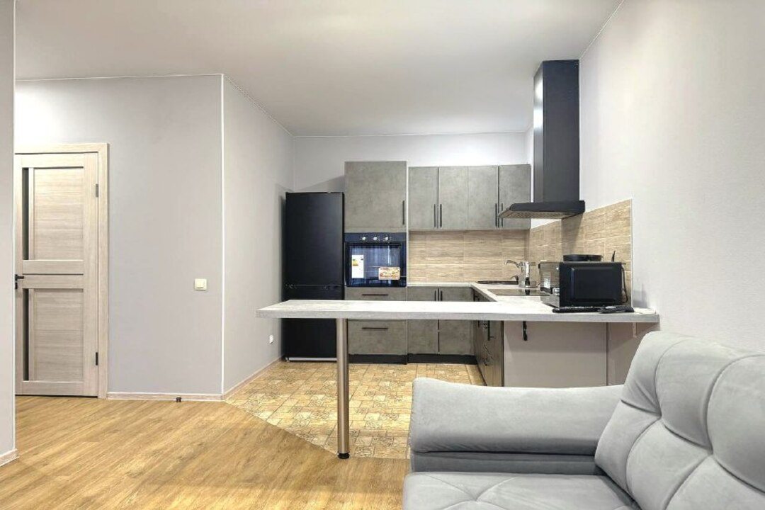 Апартаменты (Трехкомнатные), Апартаменты Трехкомнатные апартаменты рядом с Кадетским училищем