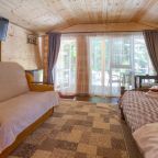 Шале (Двухкомнатный), База отдыха Forest House Resort