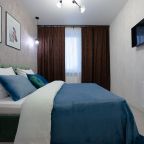 Двуспальная кровать с ортопедическим матрасом