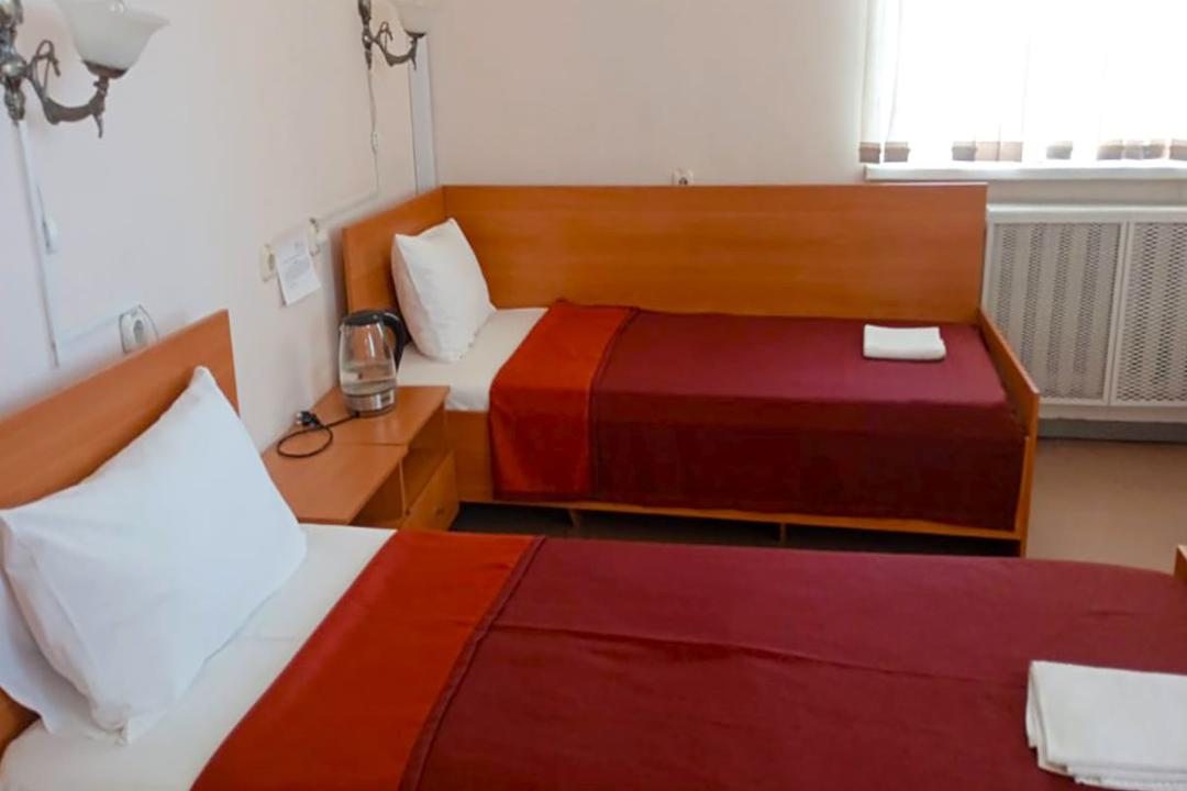 Трехместный (Кровать в 3-местном номере стандарт), Отель SMART HOTEL Курган