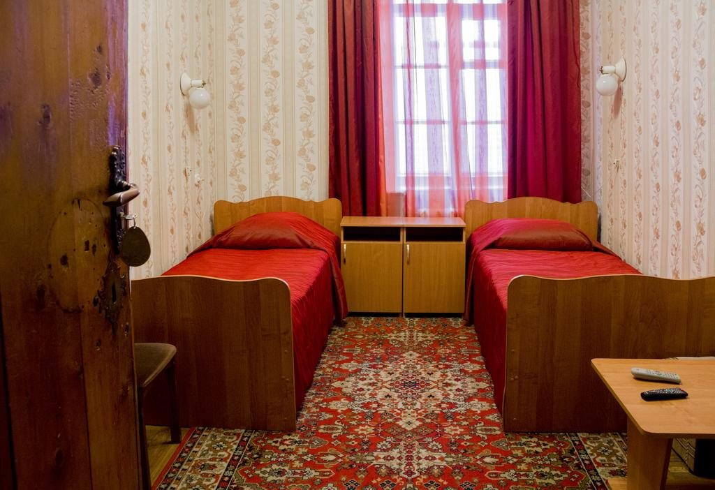 Двухместный (Бюджетный двухместный номер с 2 отдельными кроватями) отеля Дом на погребах, Ростов Великий