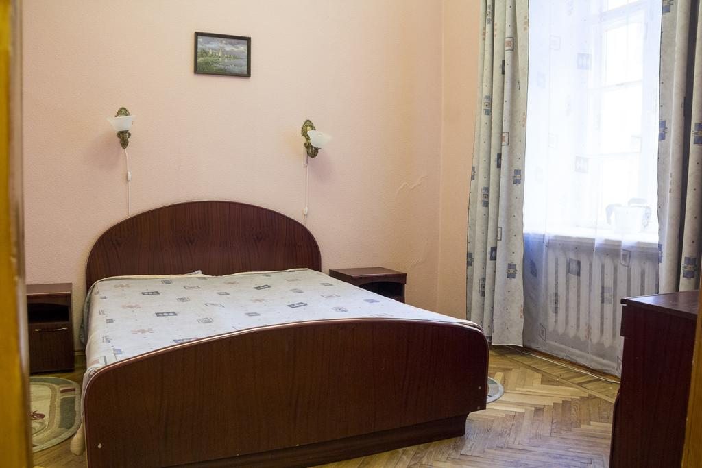 Двухместный (Улучшенный двухместный номер с 1 кроватью) отеля Дом на погребах, Ростов Великий