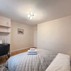 Апартаменты (Трехкомнатные апартаменты (ул. Немига)), Апартаменты Home Apart улица Ленина 2-4-6-9