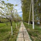 Своя ухоженная территория, База отдыха Золотой лотос