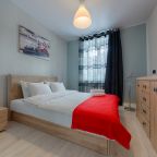 Апартаменты (Трехкомнатные апартаменты, пер. Броневой, 10), Апартаменты Home Apart Площадь Победы