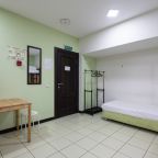 Пятиместный Мужской (Кровать в смежном номере), Хостел Танский